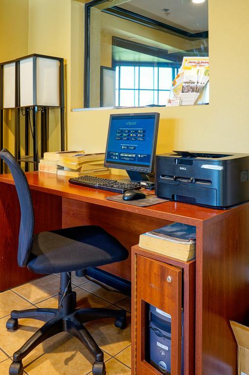 Ramada By Wyndham Hotel Ontario