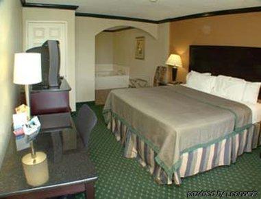 Hotel Ramada By Wyndham 2*