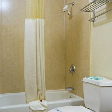 Hotel Ramada By Wyndham Ontario Chambre photo