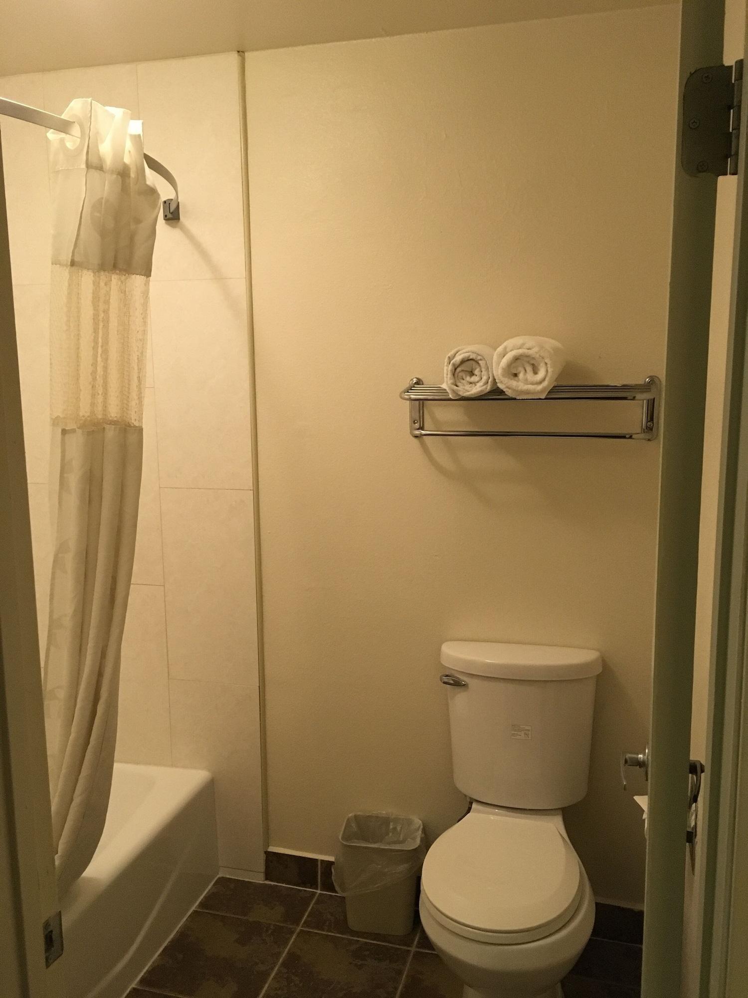 Ramada By Wyndham Ontario