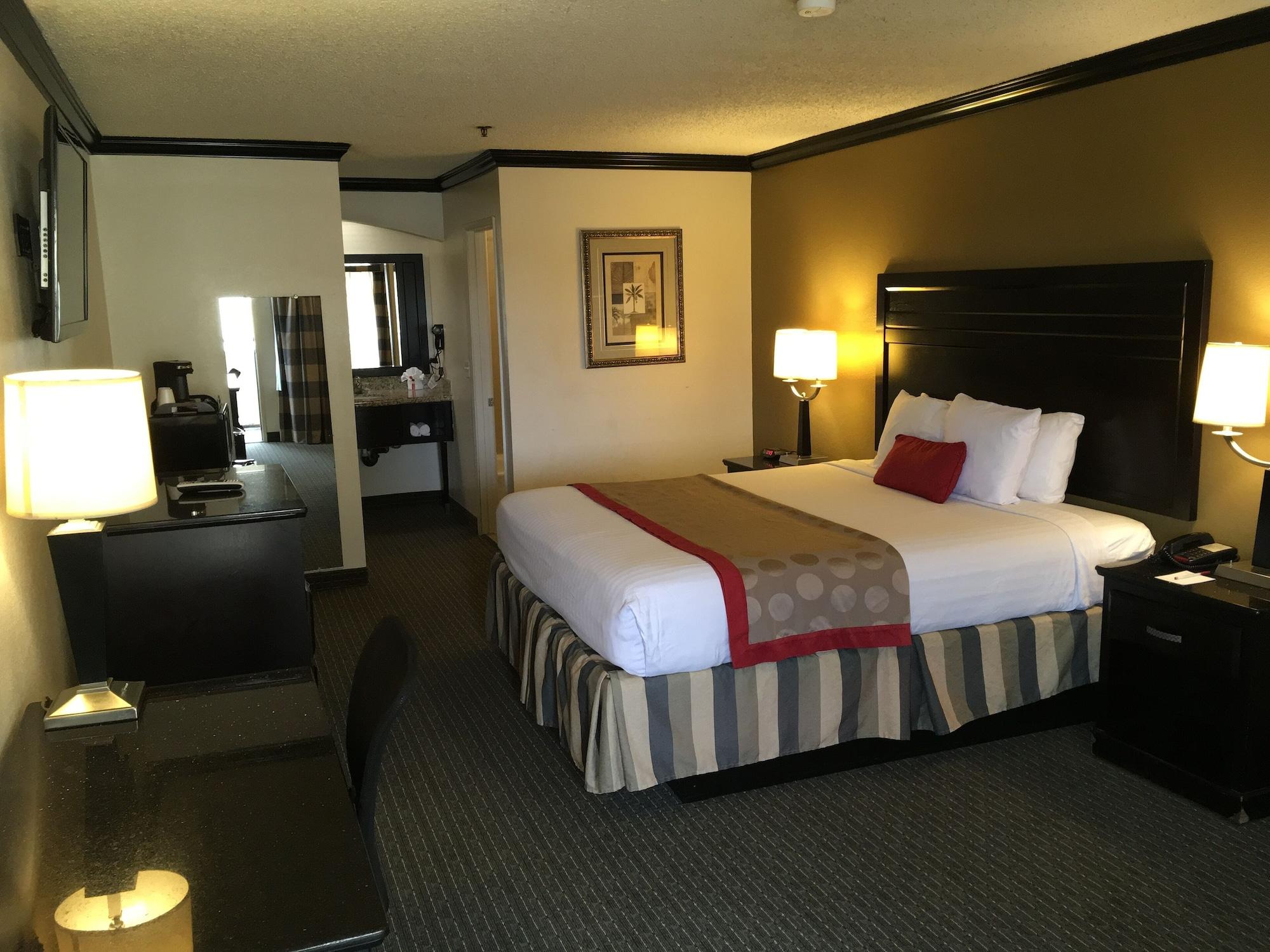 Ramada By Wyndham 2* Ontario