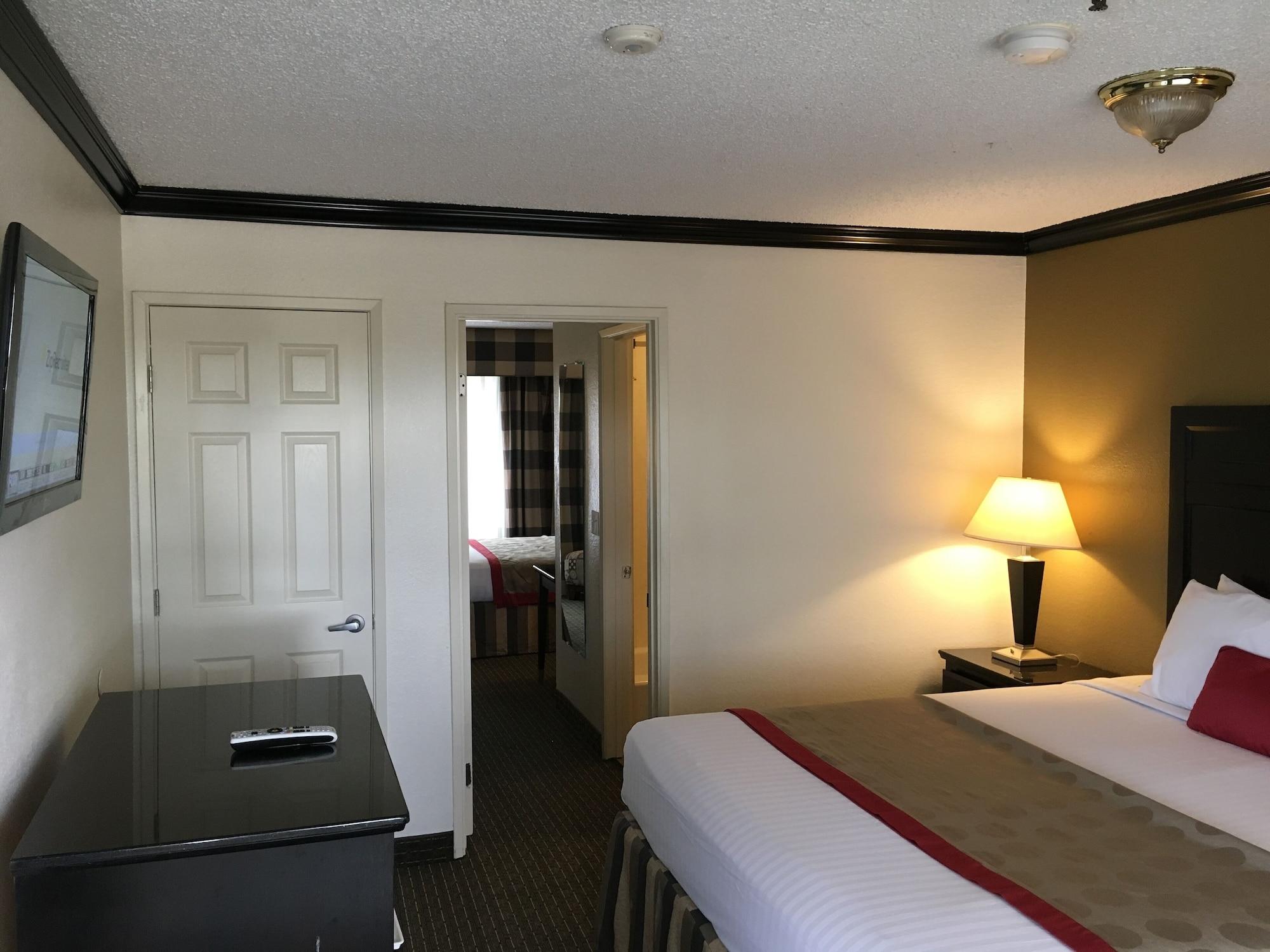 Ramada By Wyndham Ontario