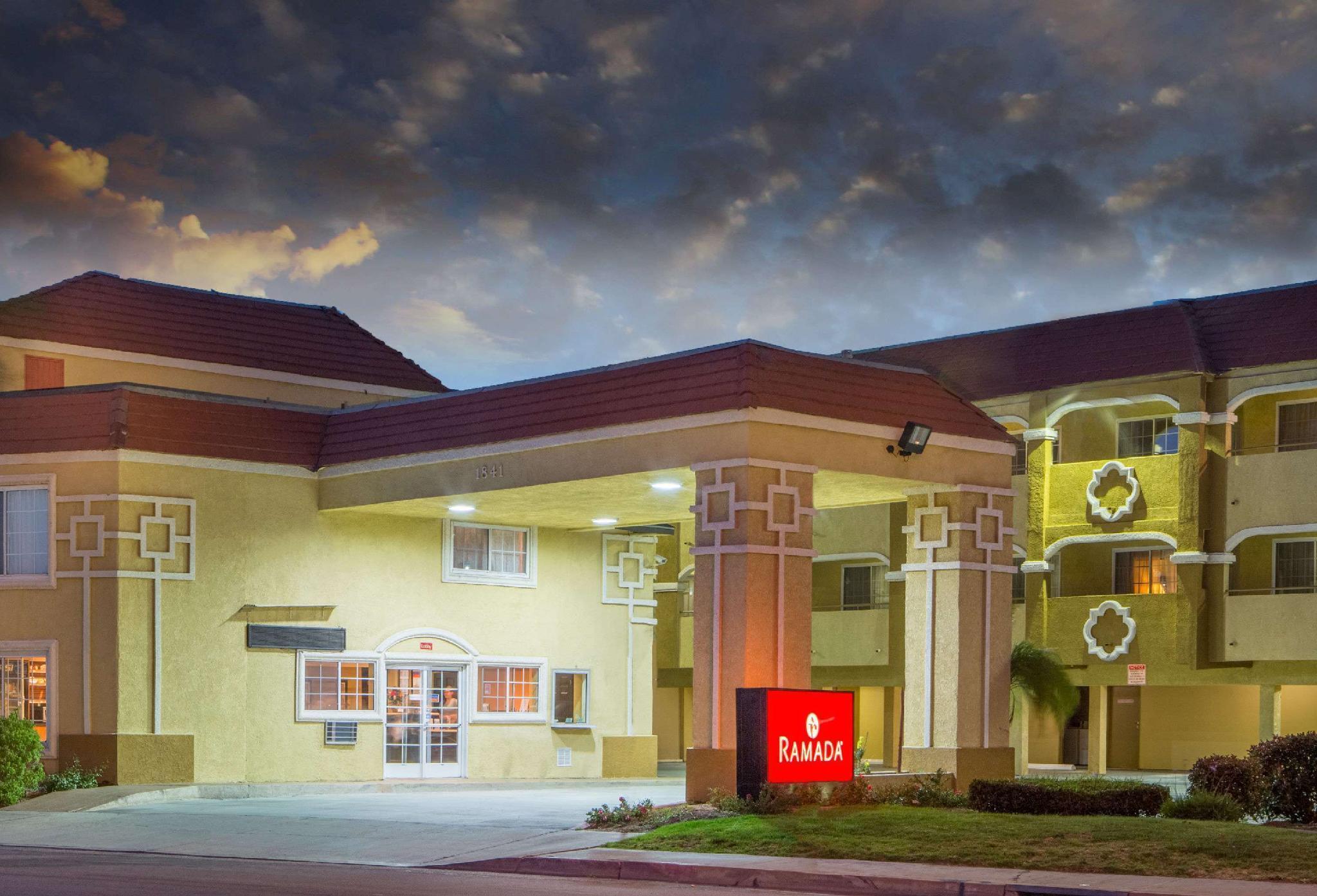 Ramada By Wyndham Hotel Ontario