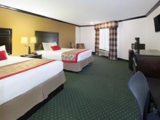 Ramada By Wyndham Hotel Ontario