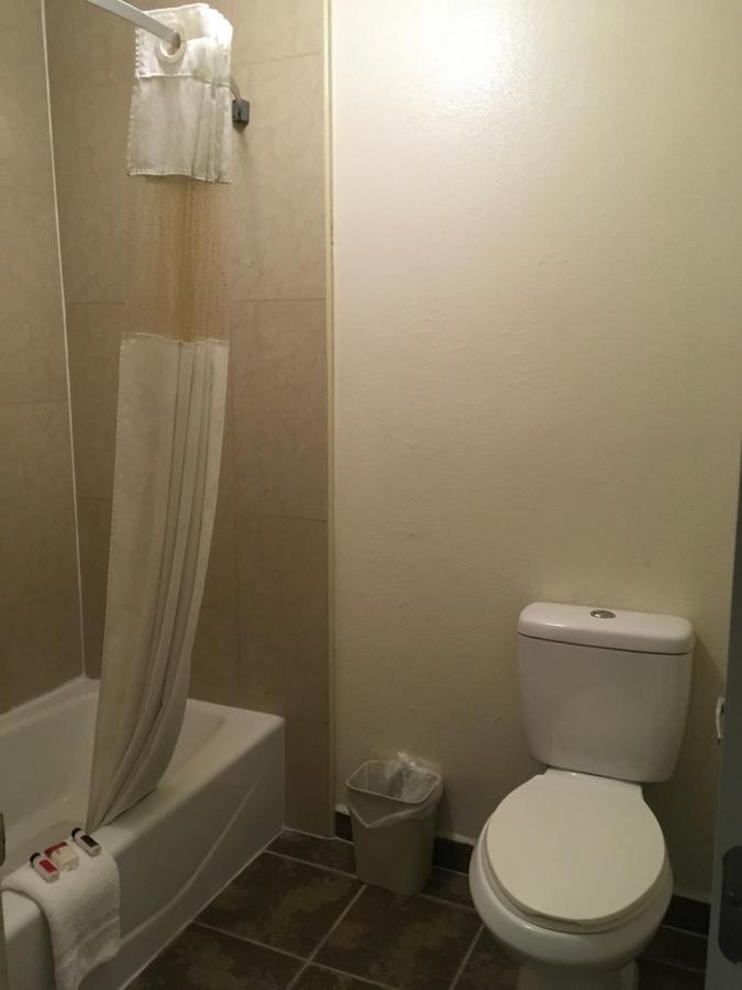 Ramada By Wyndham Hotel 2*